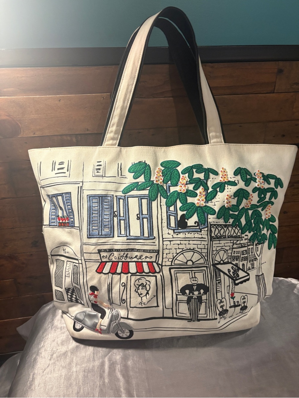 Lulu Guinness London Embroidered Café Scene Canvas Tote Bag Scooter Detail - Picture 8 of 11